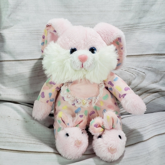 Vintage Interpur Pink Jellybean Bunny Rabbit Plush Stuffed Toy 12 Inch Slippers - Picture 1 of 9